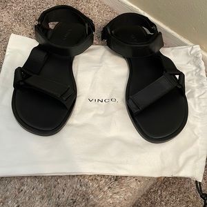 Brand New Vince black sandal with sport strap. Size 8